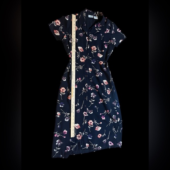 Floral Button Down and Tie Back, Black Dress - Picture 8 of 10